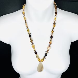 Vintage Art Glass Shell Quartz Wood Teardrop Pendant Necklace Amber Yellow 1393